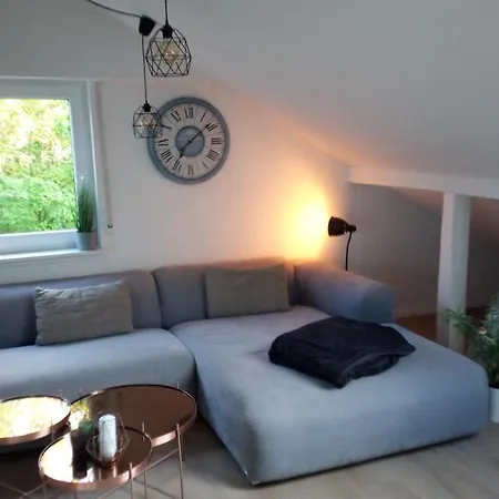 Helle Und Gepflegte 2 Dachgeschoss-wohnung * Bietigheim-Bissingen